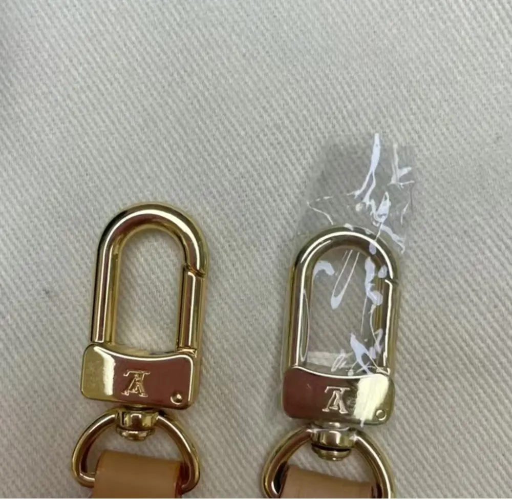 Louis Vuitton Wallet on Chain Ivy A Comparison of Authentic vs. High-Quality Replica