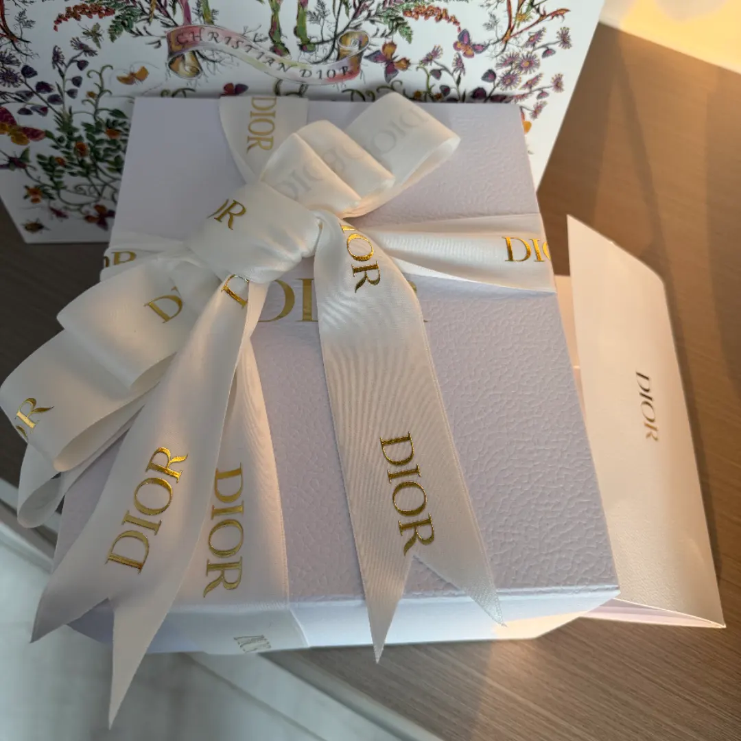  White Lady Dior Mini Bag Review