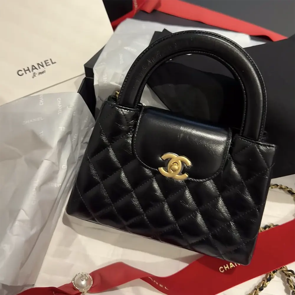  Chanel Mini Kelly Bag Review——Black Calfskin with Gold Hardware
