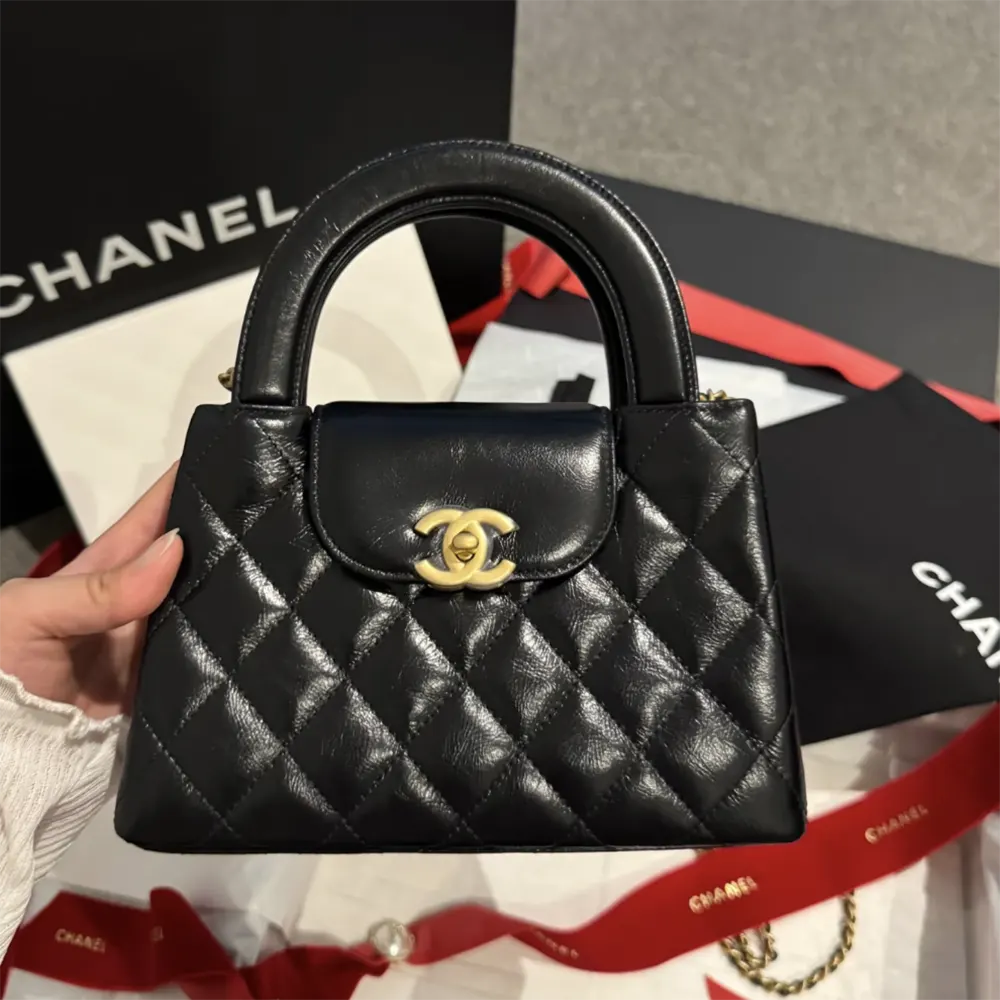  Chanel Mini Kelly Bag Review——Black Calfskin with Gold Hardware