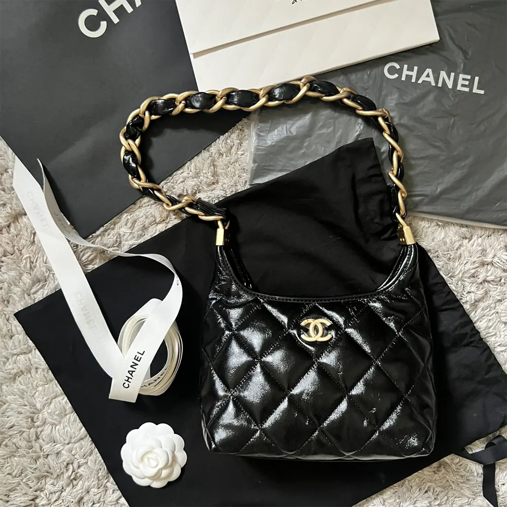 Chanel Mini Hobo Bag Review---Black Patent Quilted Leather Chanel Mini Hobo Bag Review---Black Patent Quilted Leather