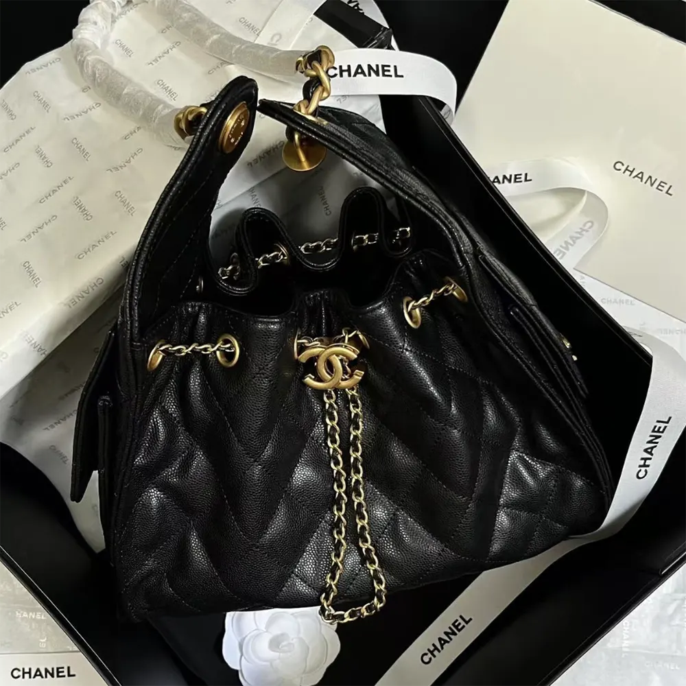  Black Chanel 25 Bag Authentic vs Replica: A Very Close Comparison